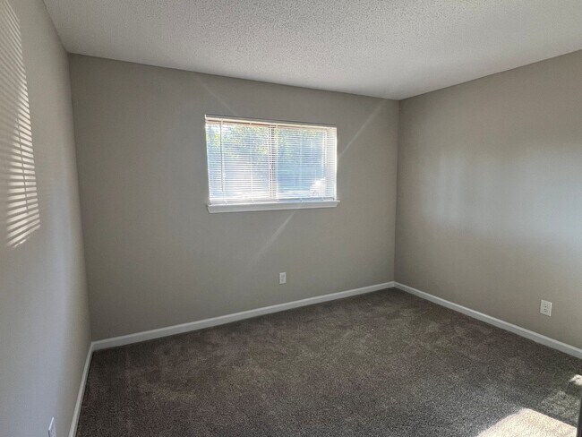 Building Photo - bg0714