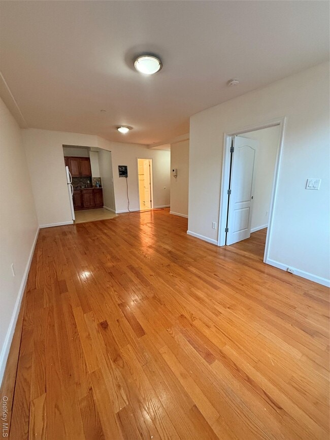 Primary Photo - 141-27 84th Dr