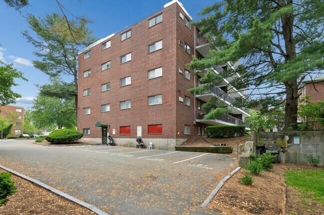 Building Photo - 995 Massachusetts Ave