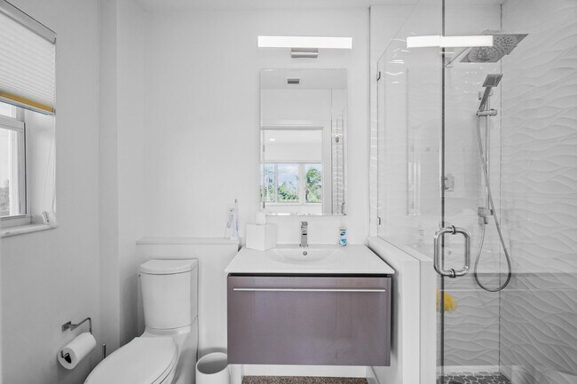 Building Photo - 120 N Ocean Blvd