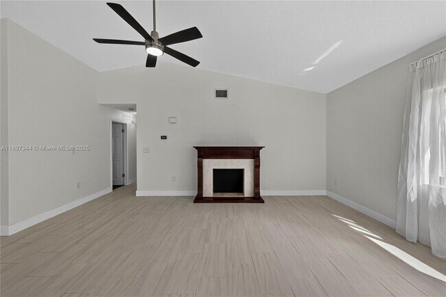 Building Photo - 15140 Bristol Ln