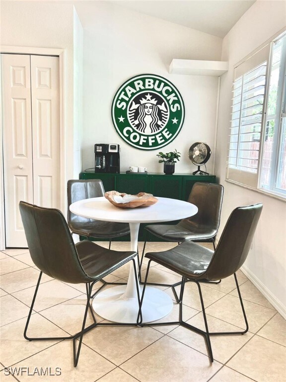 Building Photo - 220 18th Ave NW