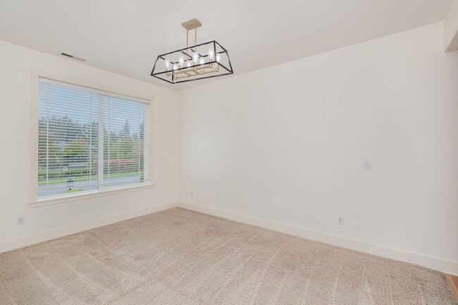 Building Photo - Beautiful Craftsman home available for ren...