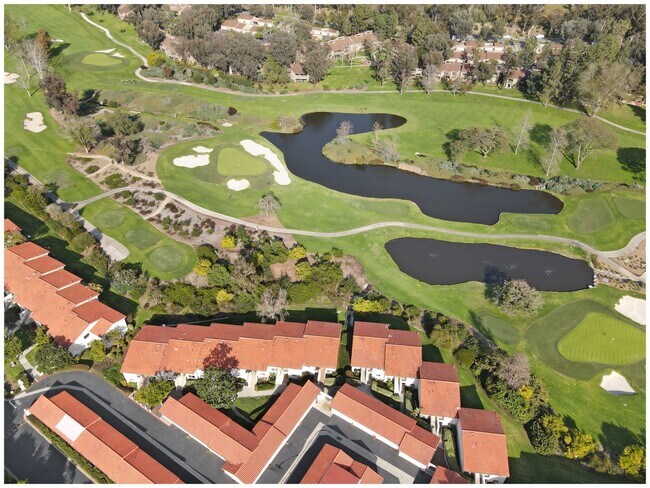 Building Photo - GORGEOUS VIEW CONDO ON THE GOLF COURSE!!!