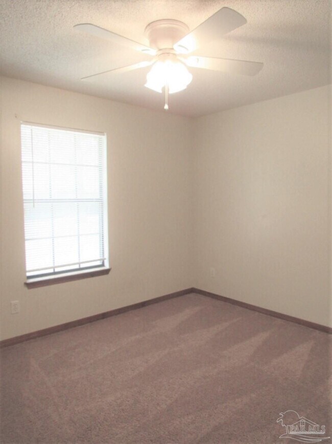 Building Photo - 10113 Peppertree Ct