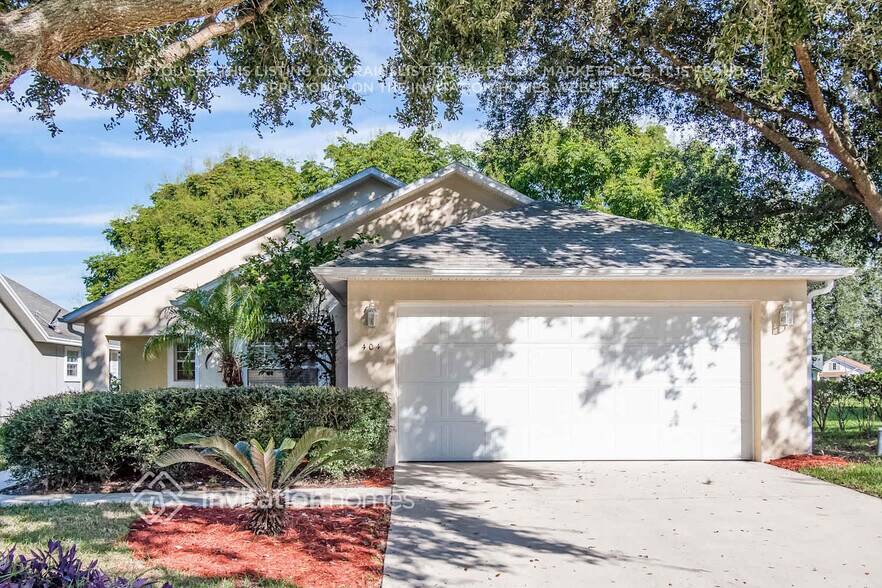 Building Photo - 404 Chamberlain Dr