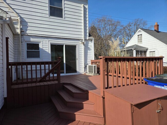 Building Photo - SUSSEX OF NORFOLK