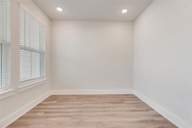 Building Photo - 733 Peaceful Ln