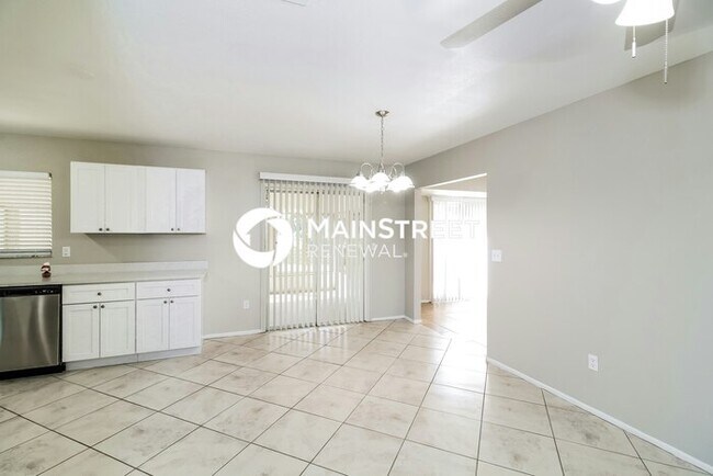 Building Photo - 3 Bedroom Pet-Friendly Home in North Port,...