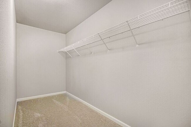Building Photo - 6919 W Galway Cir