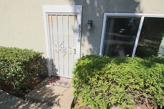 Building Photo - Large spacious 2 Bedroom in UTC
