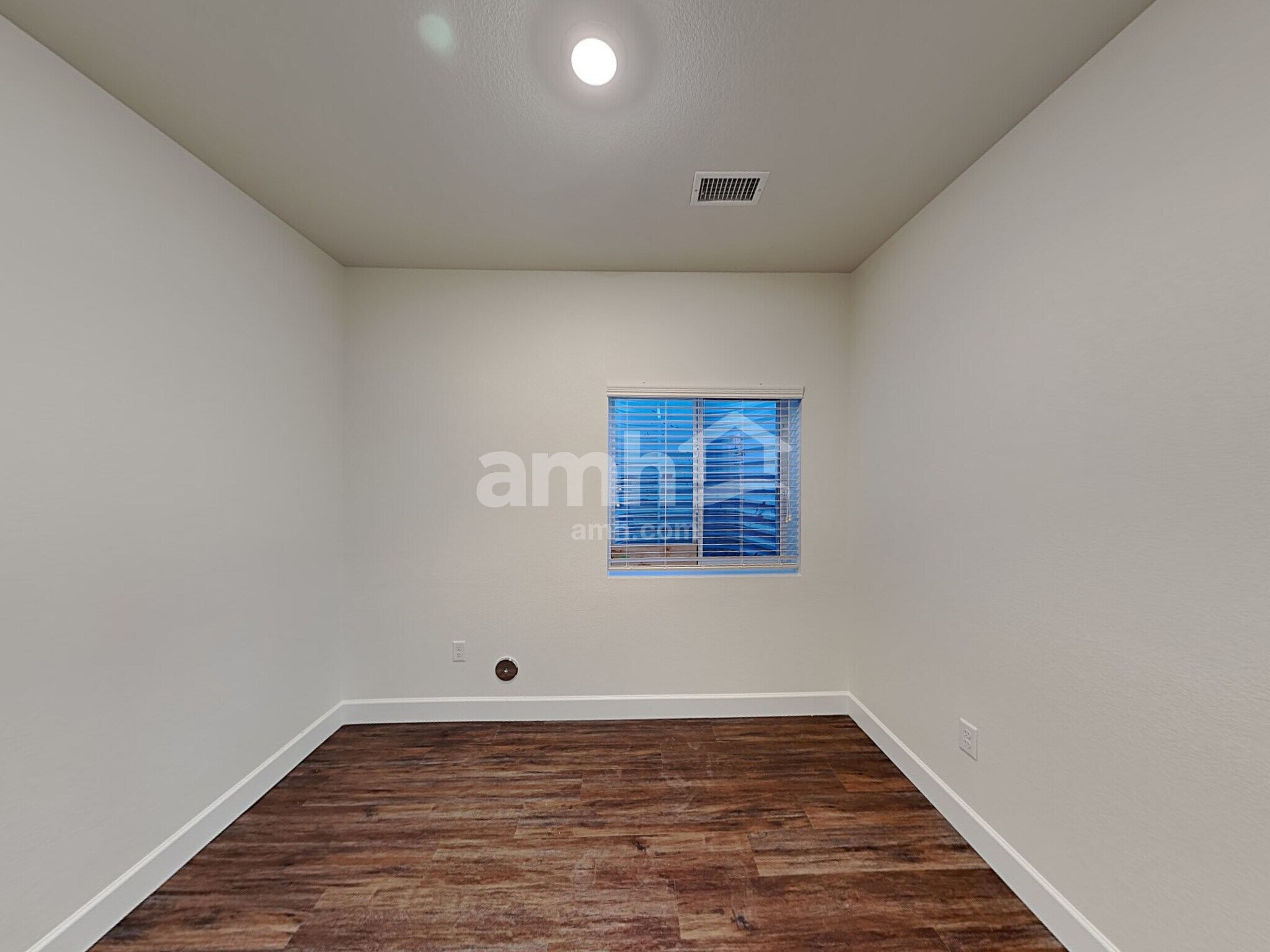 Building Photo - 15052 W 82nd Pl