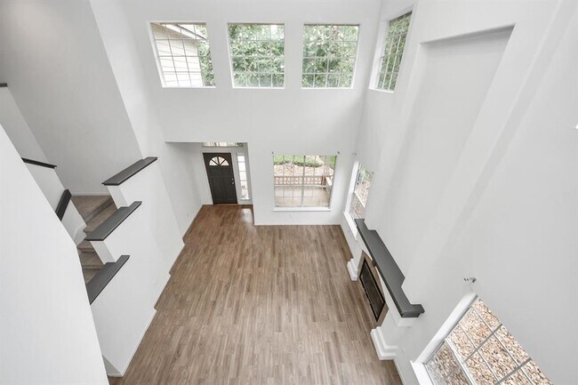 Building Photo - 103 Lakeridge Dr