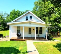 Building Photo - 1203 Boulevard Ave