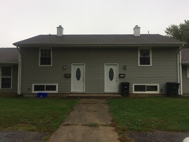 Primary Photo - 2413 S 18th St