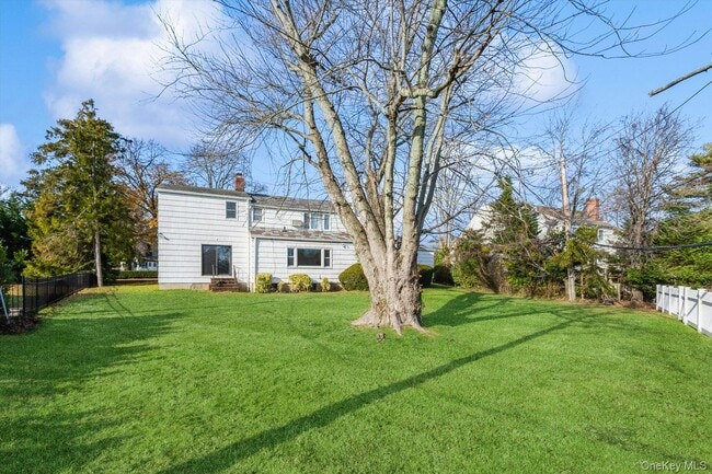 Building Photo - 1 Sutton Pl