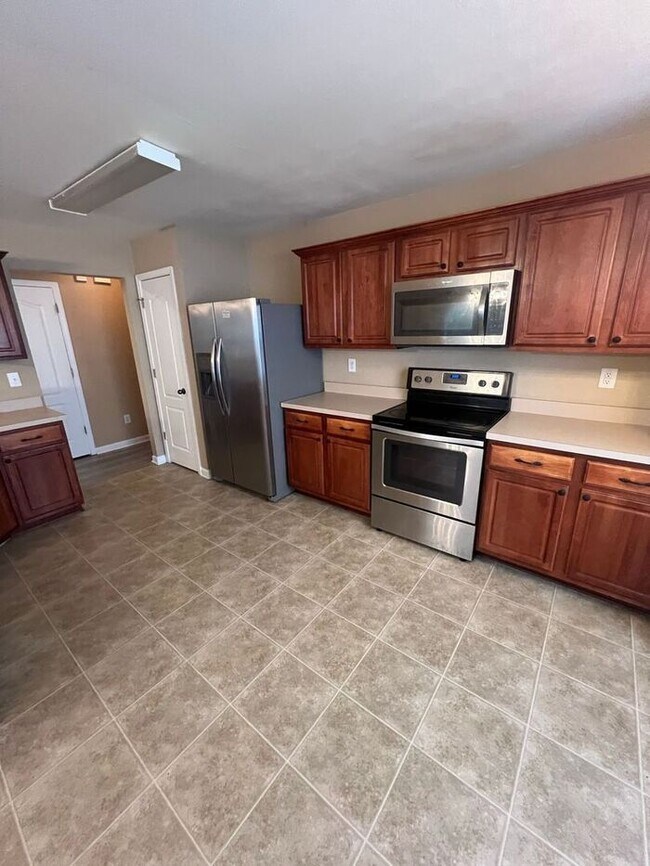 Building Photo - !!!WARNING: AVOID SCAMS CONFIRM RENTAL AT ...