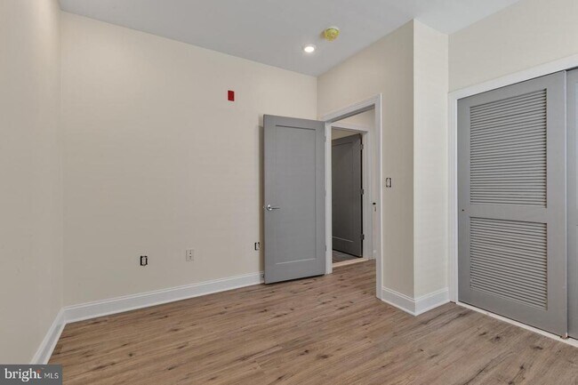 Building Photo - 511 Gorgas Ln