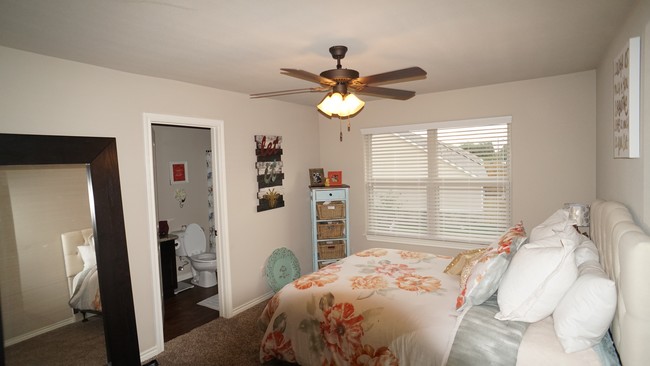 Building Photo - Watson Lane Townhomes