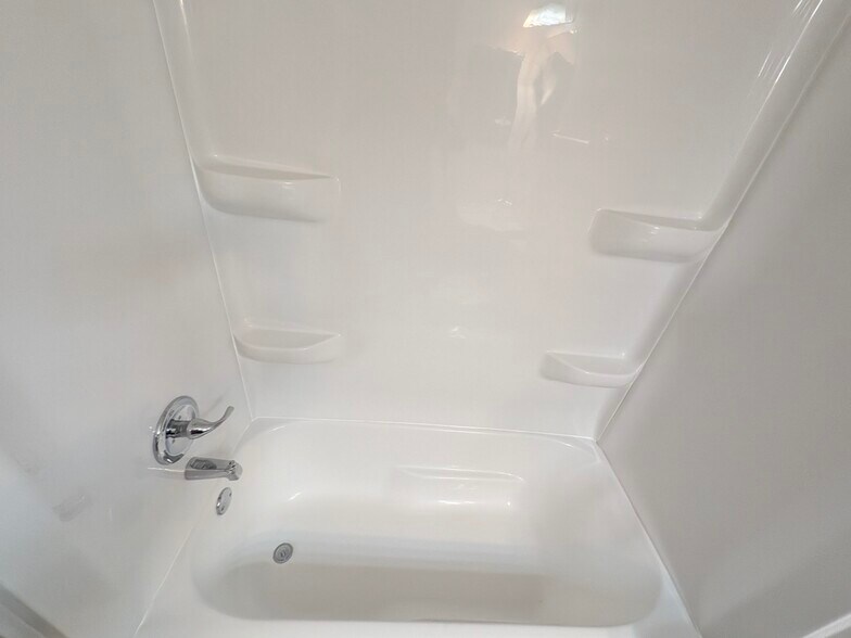 Building Photo - 2163 Hedgerow Rd