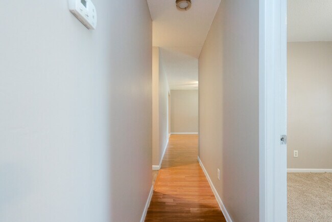 Building Photo - 174 Sequoia Cir