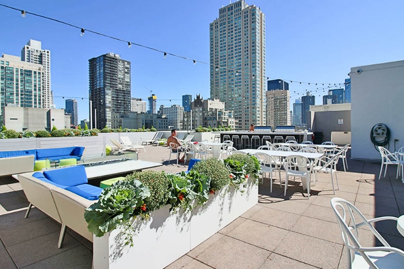 Building Photo - 68 W Huron St