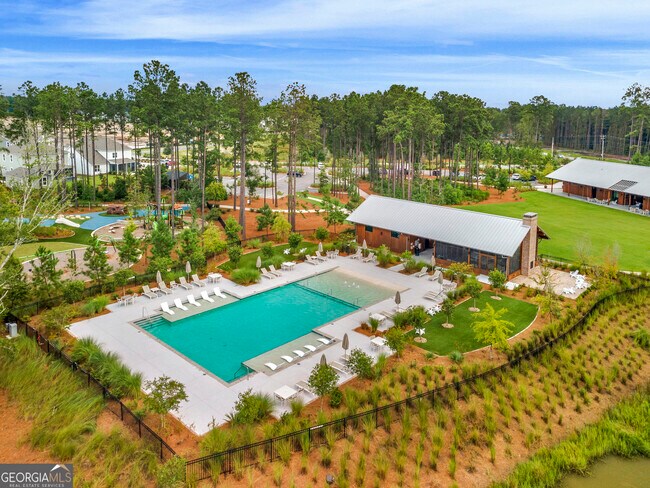 Building Photo - 340 Dendron Dr