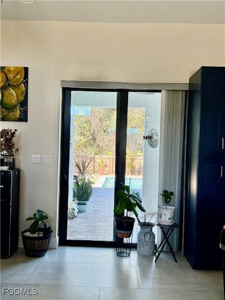 Building Photo - 3800 10th St W