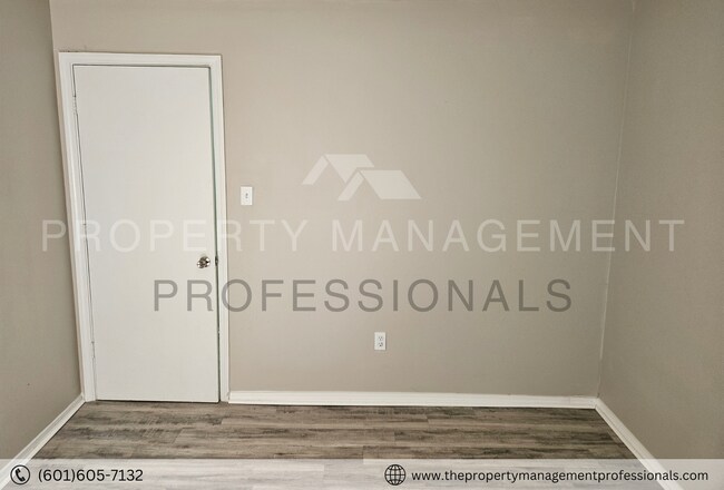 Building Photo - 2814 Smith Robinson St