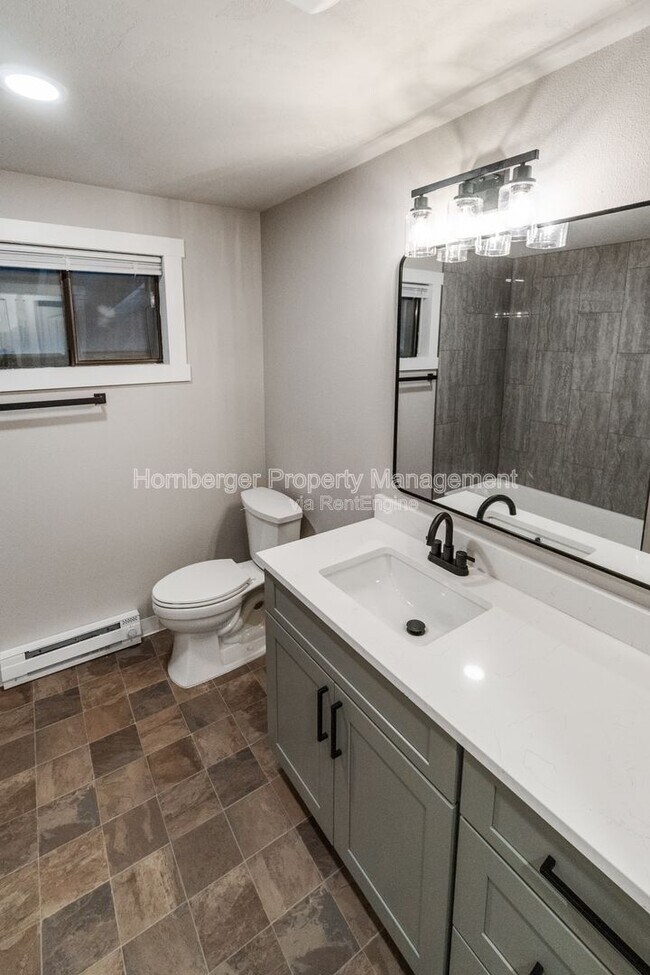 Building Photo - 508 E Rich Ave