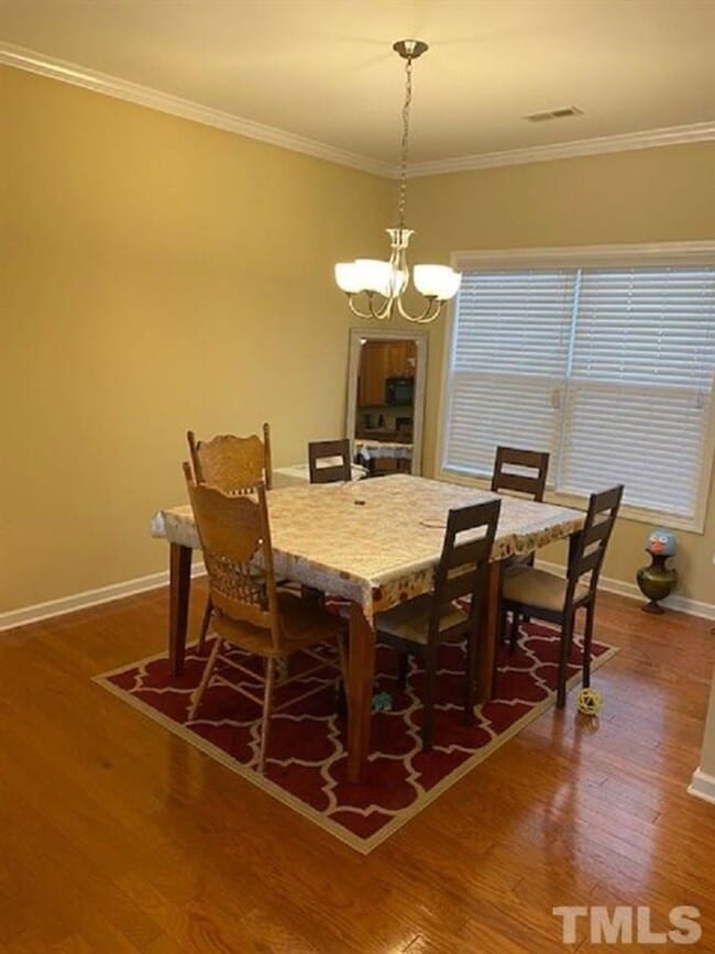 Building Photo - 705 Keystone Park Dr