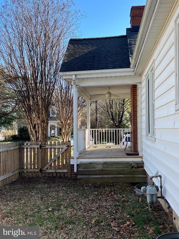 Building Photo - 1502 Greycourt Ave