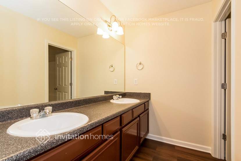 Building Photo - 1245 Mills Cove Dr