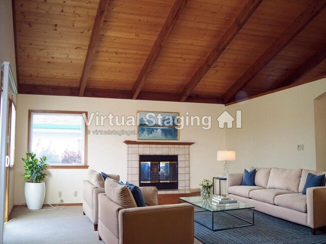 Building Photo - 633 Silver Ave