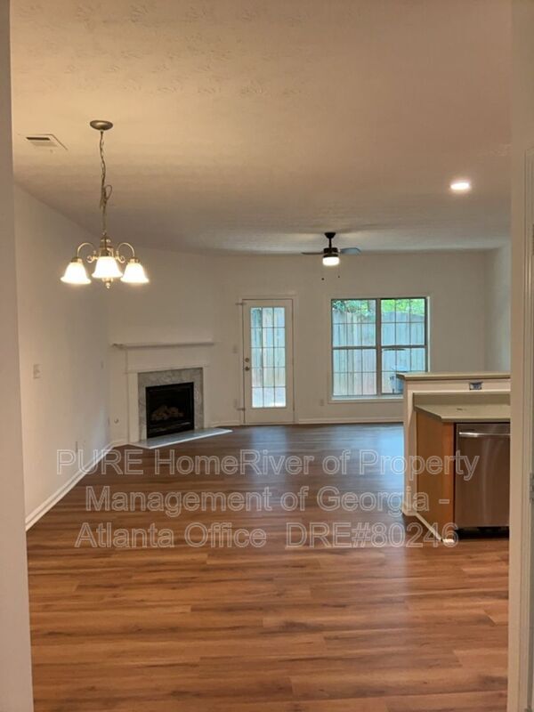 Building Photo - 768 Brookside Parc Ln