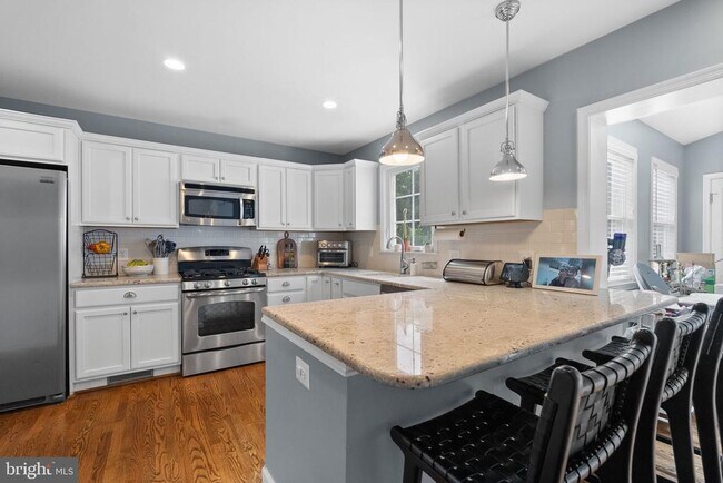Building Photo - 4208 4th St S