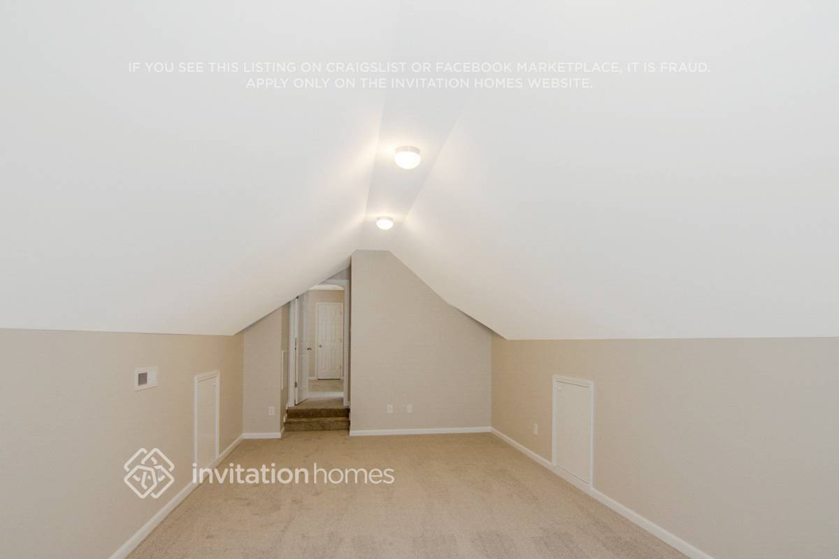 Building Photo - 9341 Carley Cir