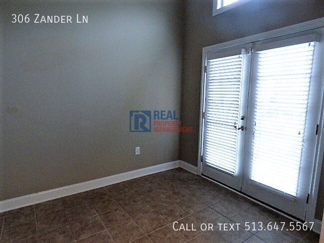 Building Photo - 306 Zander Ln