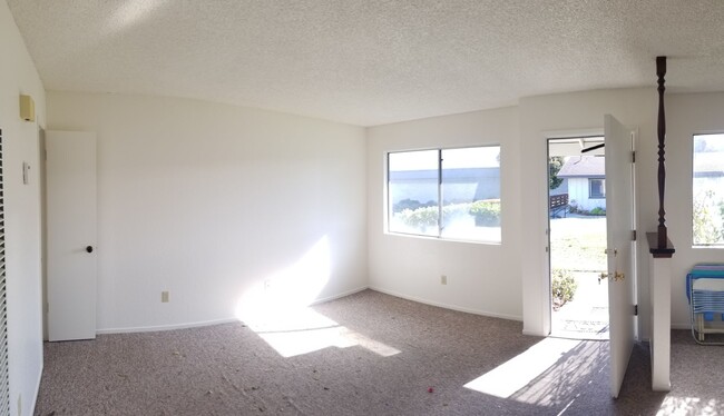 Building Photo - 1 bed 1 bath single level Condo in Los Osos!