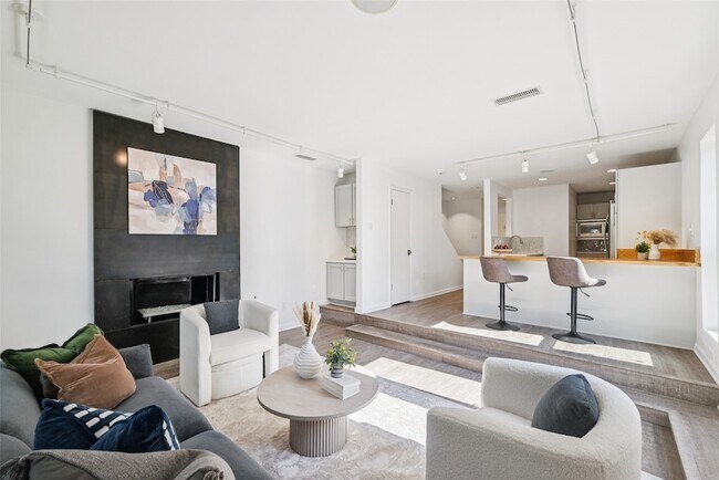 Building Photo - 4102 Bowser Ave