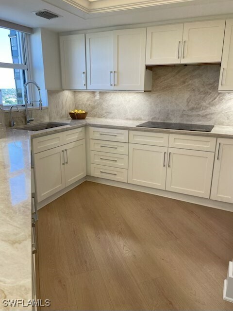 Building Photo - 6001 Pelican Bay Blvd