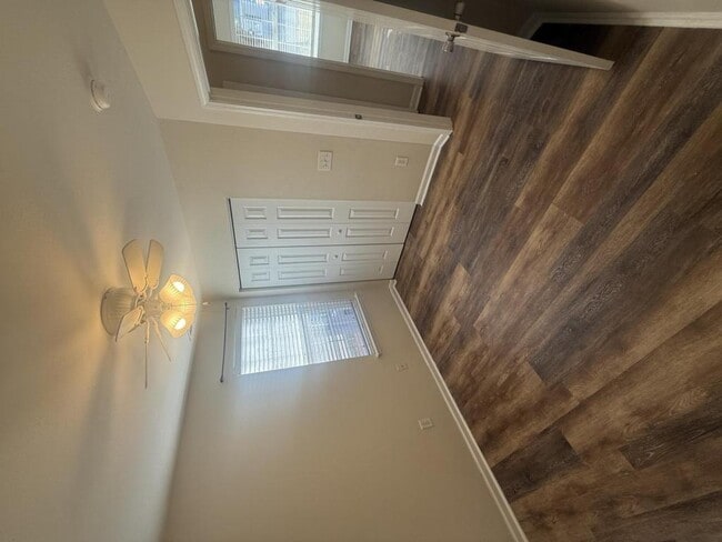 Building Photo - 260 McKendree Ln