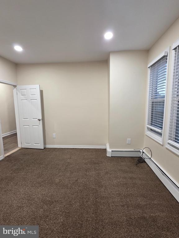 Building Photo - 2715 E Ontario St