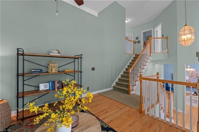 Building Photo - 232 Suri Dr