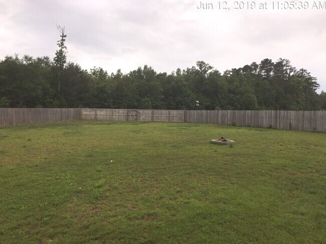 Building Photo - 124 Sorrel Ct