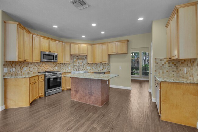 Building Photo - 2919 Silverbit Trail Ln