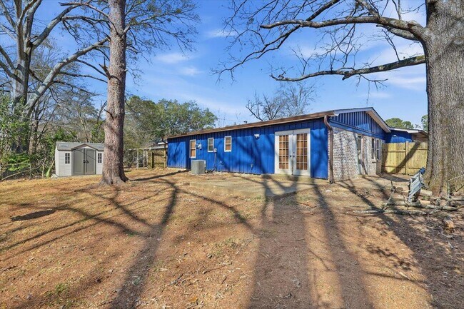 Building Photo - 1206 Arlington St