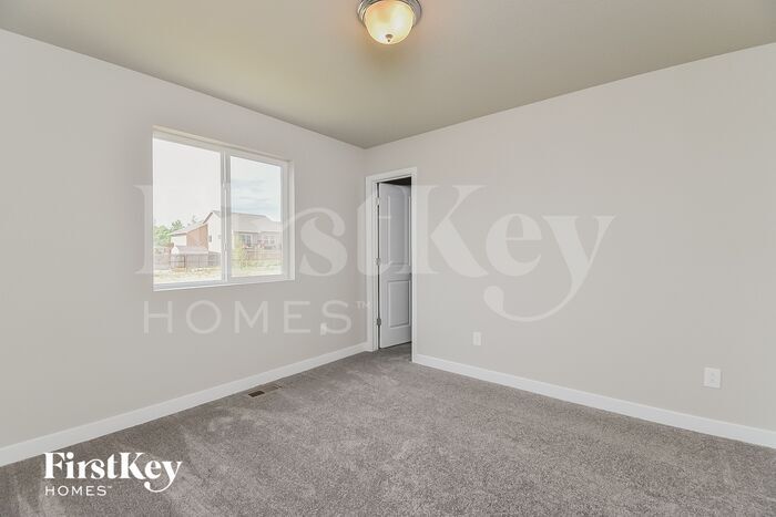 Building Photo - 10117 Luneth Dr