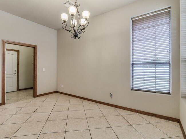 Building Photo - Fenwick Garden Village + Gated Community i...