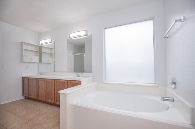 Building Photo - 10447 Sugar Sands Ct